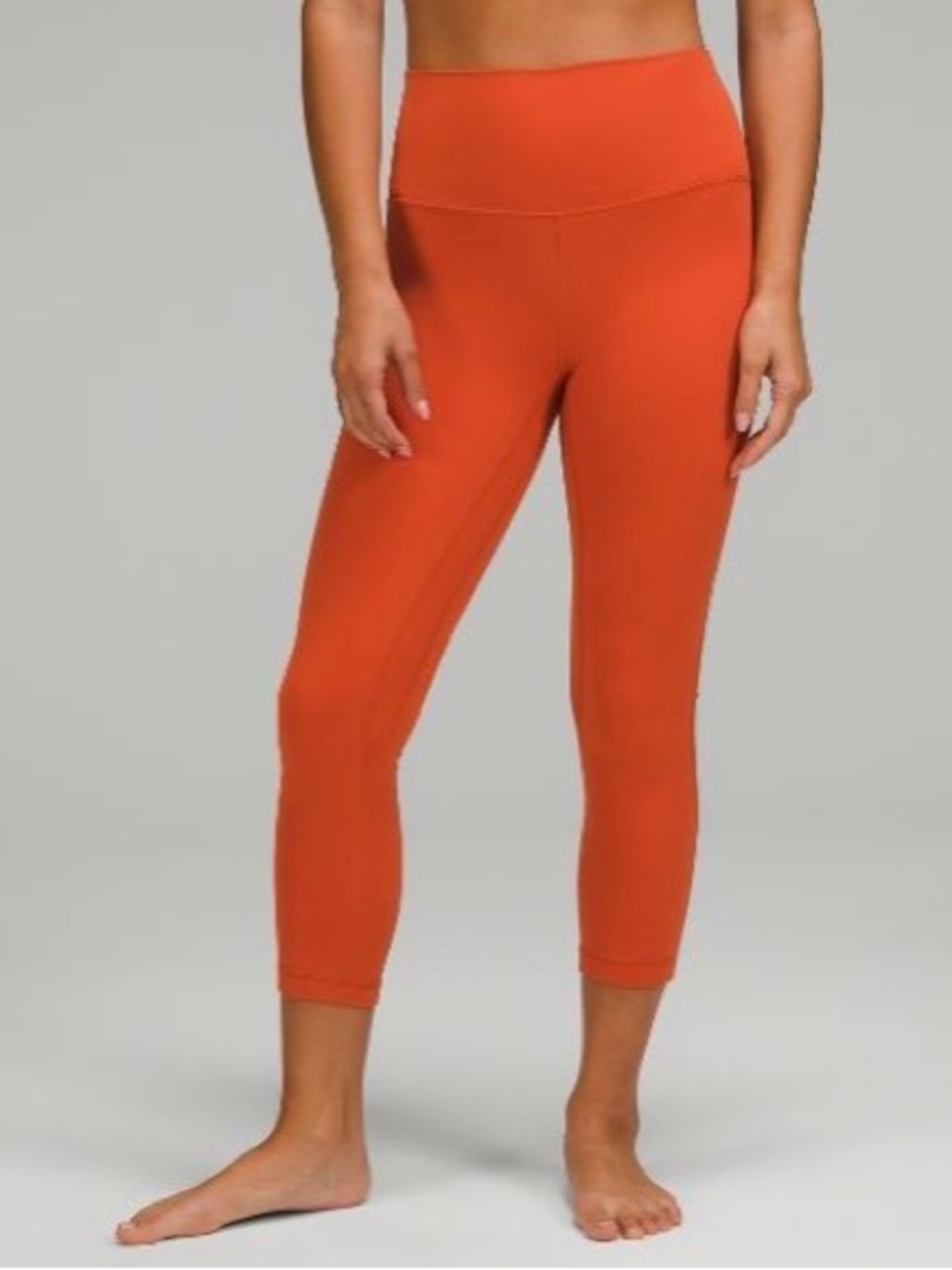 Lululemon Align Highrise cropped Leggings 23” size 6
